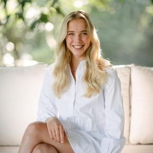 Meet your Posher, Chloe